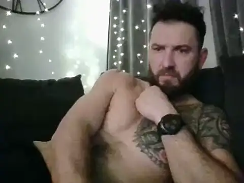 Snapshot of realdilf chatting on January 7, 1:32 pm realdilf online show from January 7, 1:32 pm