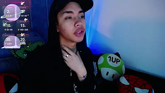 Snapshot of AlecLightwood_ chatting on January 9, 1:02 pm AlecLightwood  online show from January 9, 1:02 pm