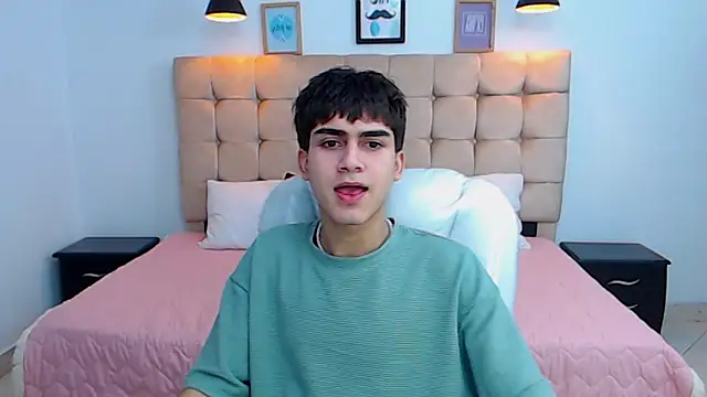 Tommy18   online show from January 14, 6:02 am