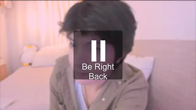 AllanYong18 online show from February 12, 1:28 pm