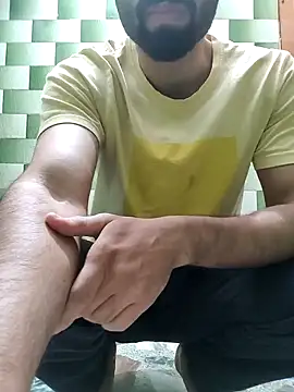 TOPMOON001 online show from November 12, 5:57 am