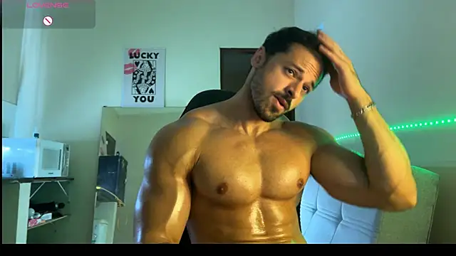 Lucasfit24 online show from March 5, 2:13 pm