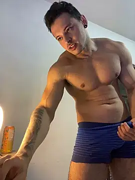 Snapshot of Lucasfit24 chatting on March 22, 12:14 pm Lucasfit24 online show from March 22, 12:14 pm