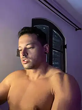 Snapshot of Lucasfit24 chatting on March 3, 11:59 am Lucasfit24 online show from March 3, 11:59 am