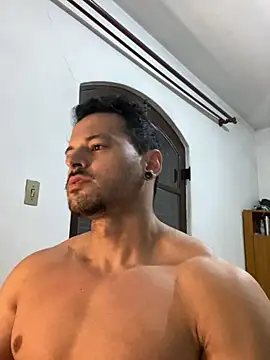 Snapshot of Lucasfit24 chatting on March 17, 12:04 pm Lucasfit24 online show from March 17, 12:04 pm