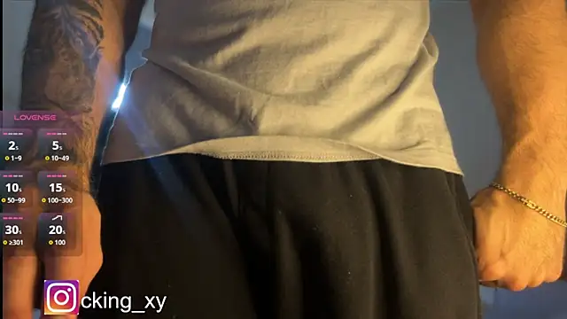 Snapshot of Lucasfit24 chatting on October 8, 4:00 pm Lucasfit24 online show from October 8, 4:00 pm