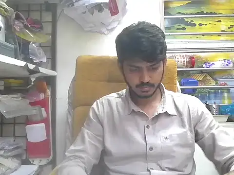 cute modell online show from March 6, 12:46 pm