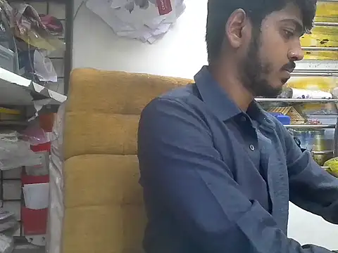 cute modell online show from March 5, 12:45 pm