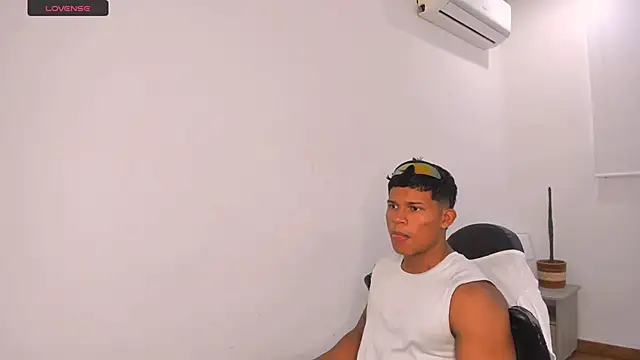 maxsteel177 online show from March 9, 11:14 pm