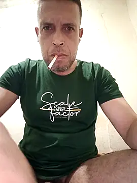 hmtrechaudd online show from March 22, 10:26 pm