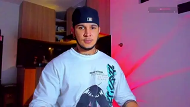 austinoficial online show from March 27, 11:16 pm