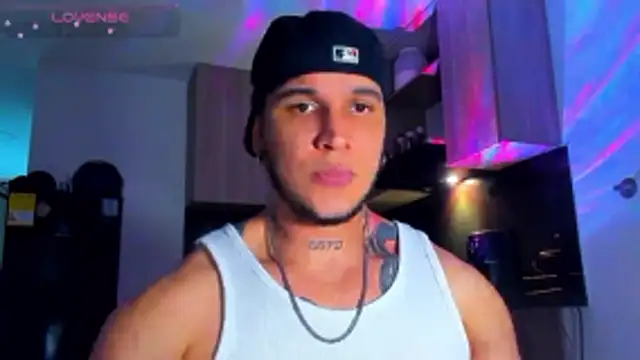 austinoficial online show from April 22, 11:20 pm