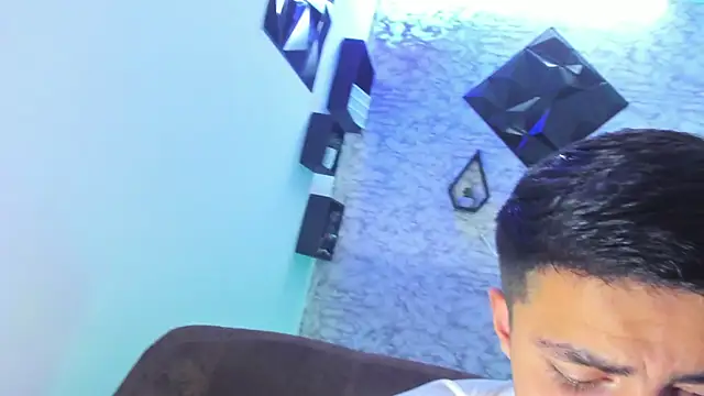 Thomass conor online show from October 20, 10:02 pm