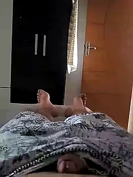 edivalll32 online show from March 9, 12:43 pm