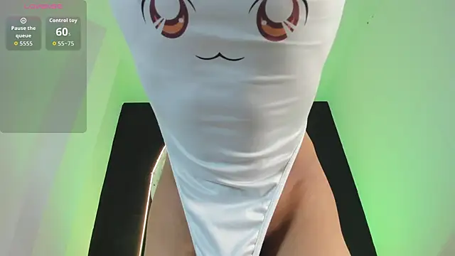 EthaanCox online show from November 5, 8:33 pm