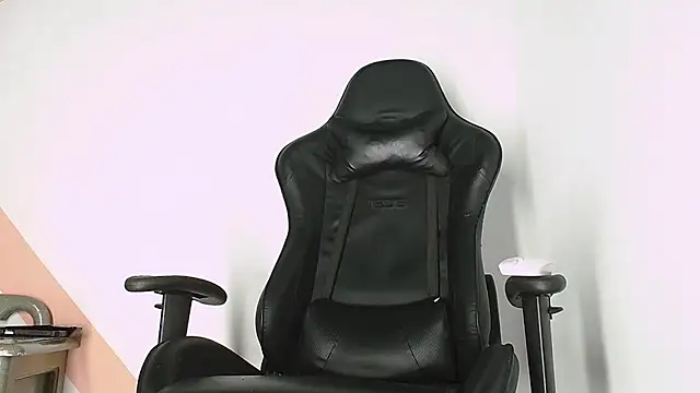 matteo rivas online show from April 21, 9:10 pm