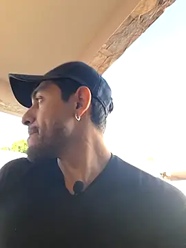 ABRAHAMBOLENA online show from January 8, 7:52 pm