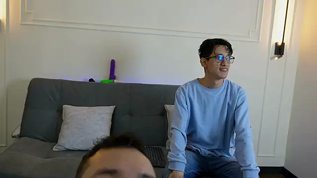 Snapshot of Cum_hunters chatting on January 23, 2:17 pm Cum hunters online show from January 23, 2:17 pm
