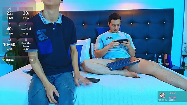 Snapshot of Cum_hunters chatting on March 10, 8:34 pm Cum hunters online show from March 10, 8:34 pm