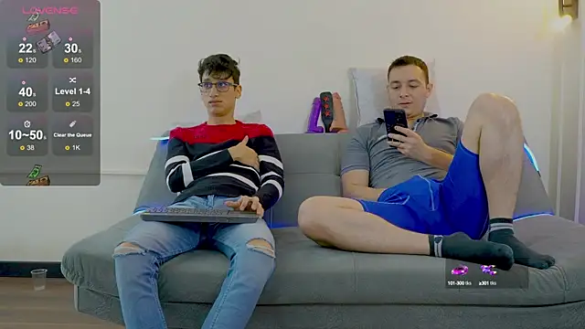 Snapshot of Cum_hunters chatting on January 30, 2:36 pm Cum hunters online show from January 30, 2:36 pm
