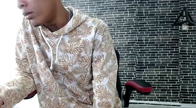 Kalvin Brownn online show from January 27, 1:05 am