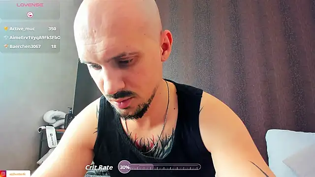 Snapshot of AssHunter4k chatting on October 2, 9:57 am AssHunter4k online show from October 2, 9:57 am