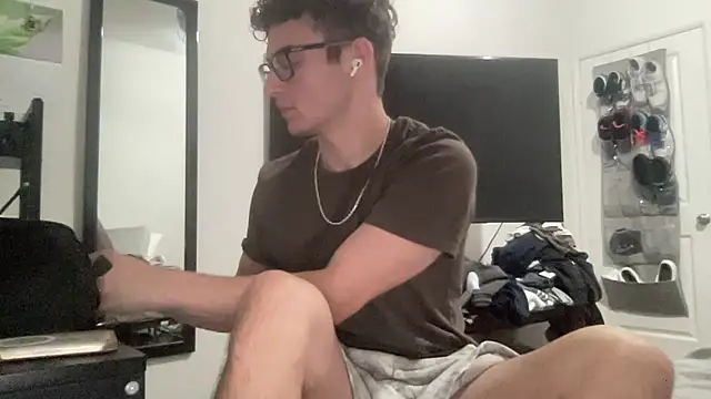 ryan 28747 online show from November 26, 7:33 am