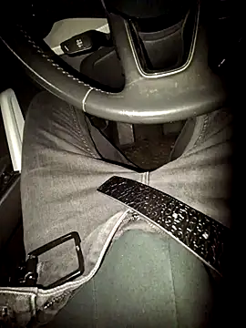 Nzino1983 online show from March 27, 6:20 pm