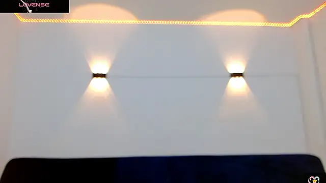 Tylerdrdn online show from November 26, 7:17 pm