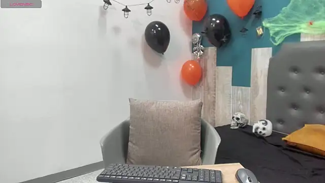 Frank Millers online show from October 20, 8:35 pm