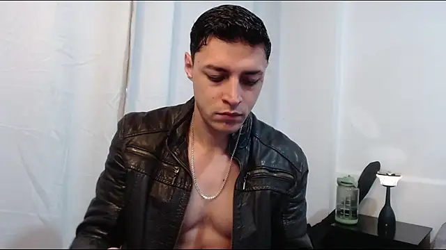 Frank Millers online show from April 21, 12:00 pm