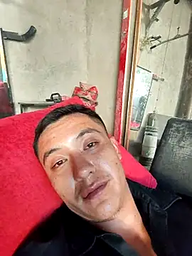 Ch420 online show from October 1, 10:46 pm