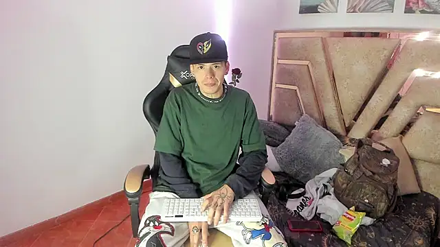 bigragna  online show from January 26, 1:20 am