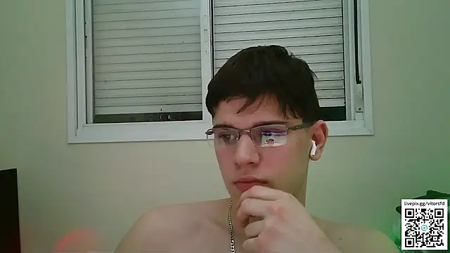 vitorsafado19 online show from December 18, 3:46 am