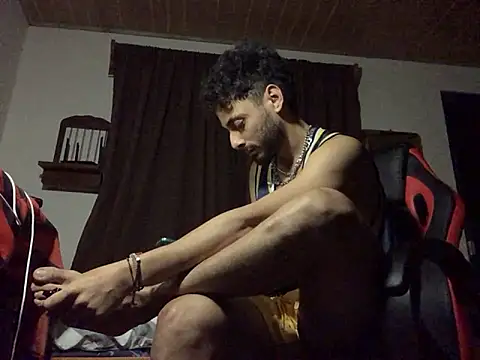 Nooneisthis online show from April 24, 1:30 am