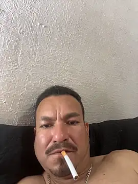 paullliliu online show from February 25, 6:42 pm