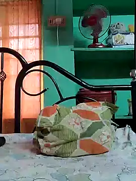 Snapshot of kingg4545 chatting on February 2, 2:48 am kingg4545 online show from February 2, 2:48 am