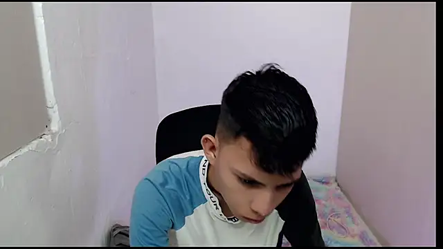 Alexxx lov online show from February 27, 12:34 pm