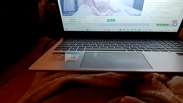 perkunasvelnias online show from October 17, 2:26 am