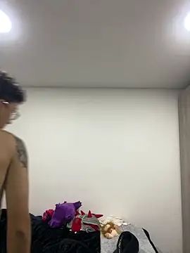 iKrofur online show from March 10, 5:22 am