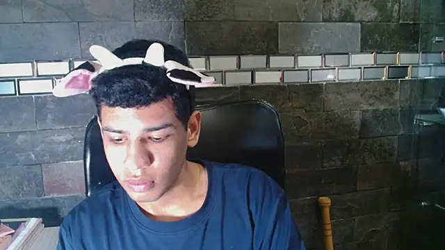 Santiago-Thompson online show from October 24, 11:50 pm