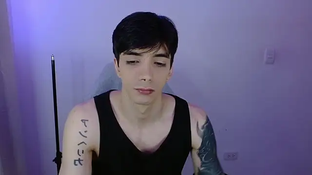 H3ll B0I online show from March 26, 11:42 pm