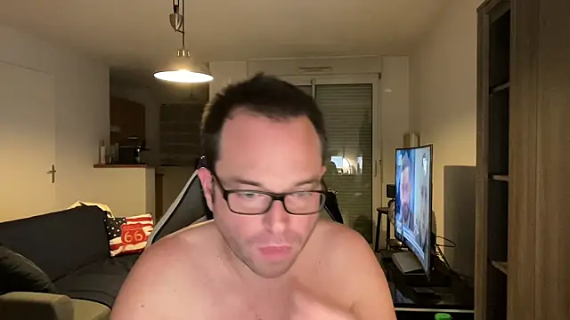 Snapshot of Funnyjul31 chatting on February 20, 6:57 pm Funnyjul31 online show from February 20, 6:57 pm