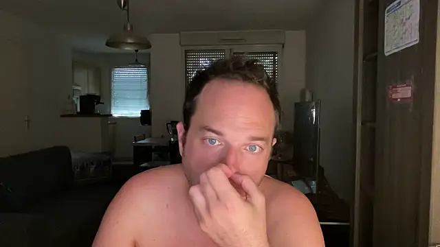 Snapshot of Funnyjul31 chatting on September 28, 1:31 pm Funnyjul31 online show from September 28, 1:31 pm