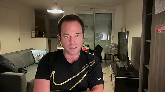 Snapshot of Funnyjul31 chatting on October 4, 6:24 pm Funnyjul31 online show from October 4, 6:24 pm