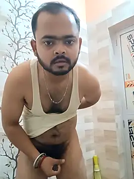 guavam65 online show from April 22, 3:17 pm