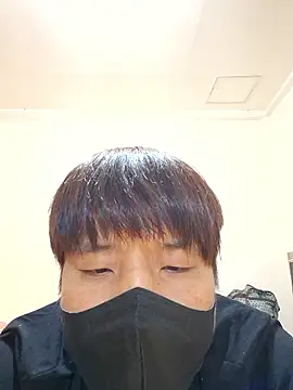 Tyyyggjju online show from October 28, 12:51 pm