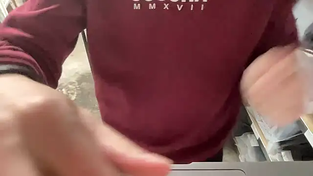 bullyboyy online show from November 11, 7:52 pm