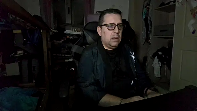 Usame como quieras online show from December 1, 3:53 am