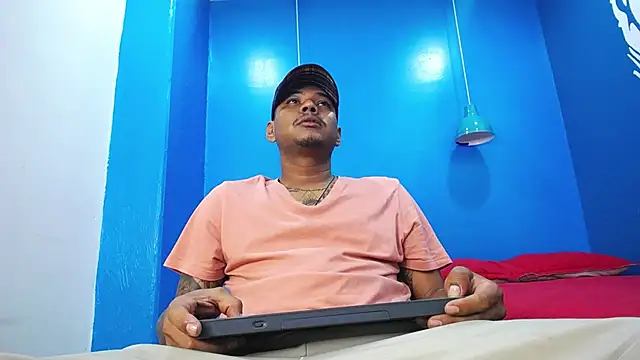 Snapshot of Saipadpuer30 chatting on March 1, 3:10 am Saipadpuer30 online show from March 1, 3:10 am